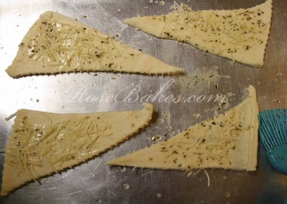 Easy Italian Garlic Parmesan Crescent Rolls 2