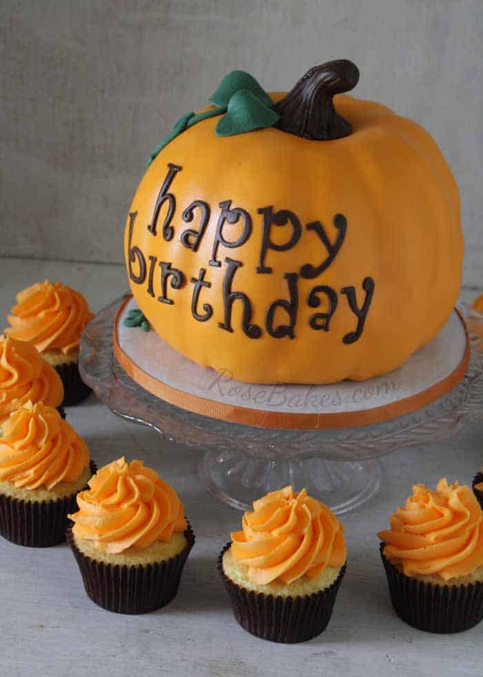 Pumpkin Cake and Cupcakes 2