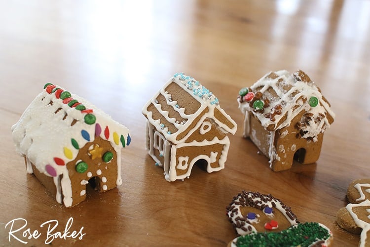 Finished mini gingerbread houses for How to Make Mini Gingerbread Houses with Kids post