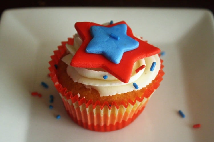 How to Make 4th of July Stars Cupcakes